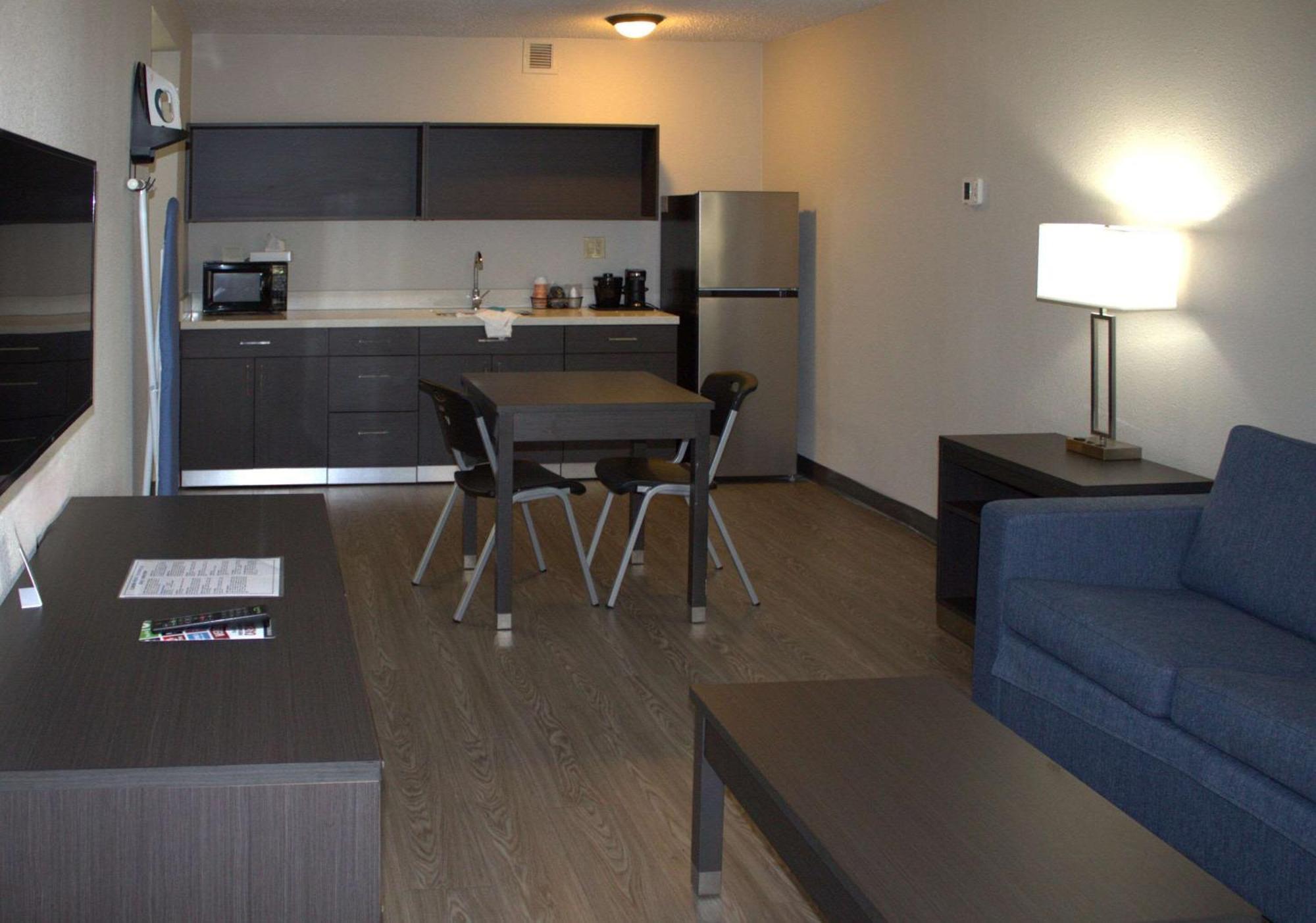 Clarion Pointe Statesville Ngoại thất bức ảnh